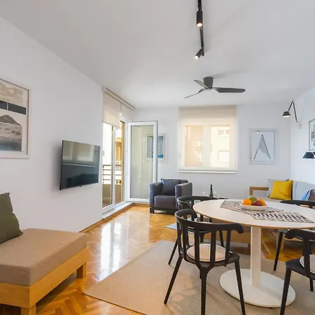 3 Bedroom In * Omis