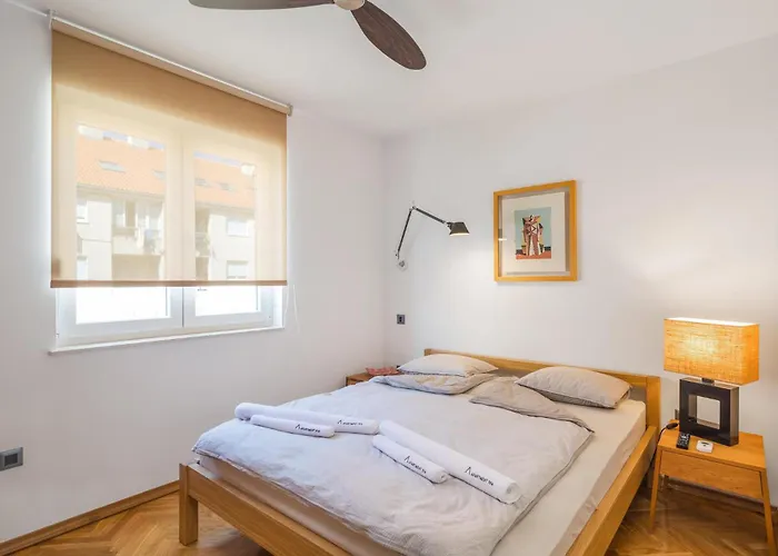 3 Bedroom Lovely In شقة