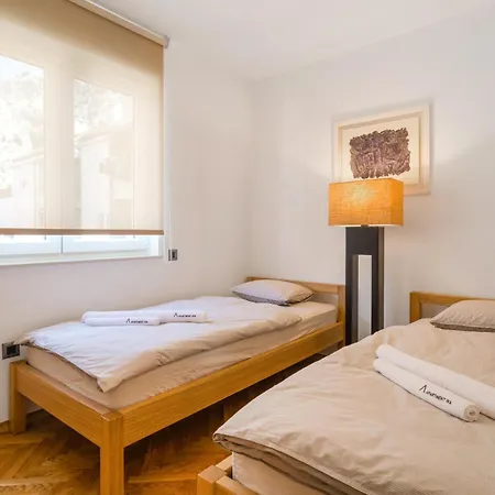 3 Bedroom In Apartamento Omiš